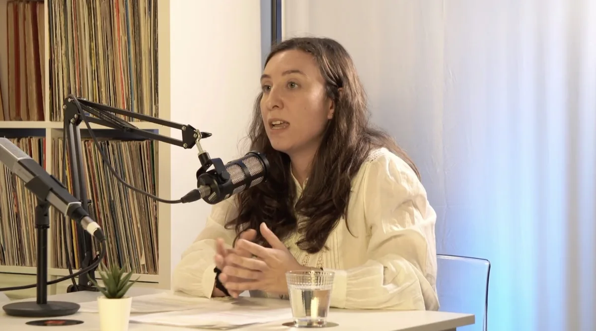 Zona de entrevista del estudio Local Reset